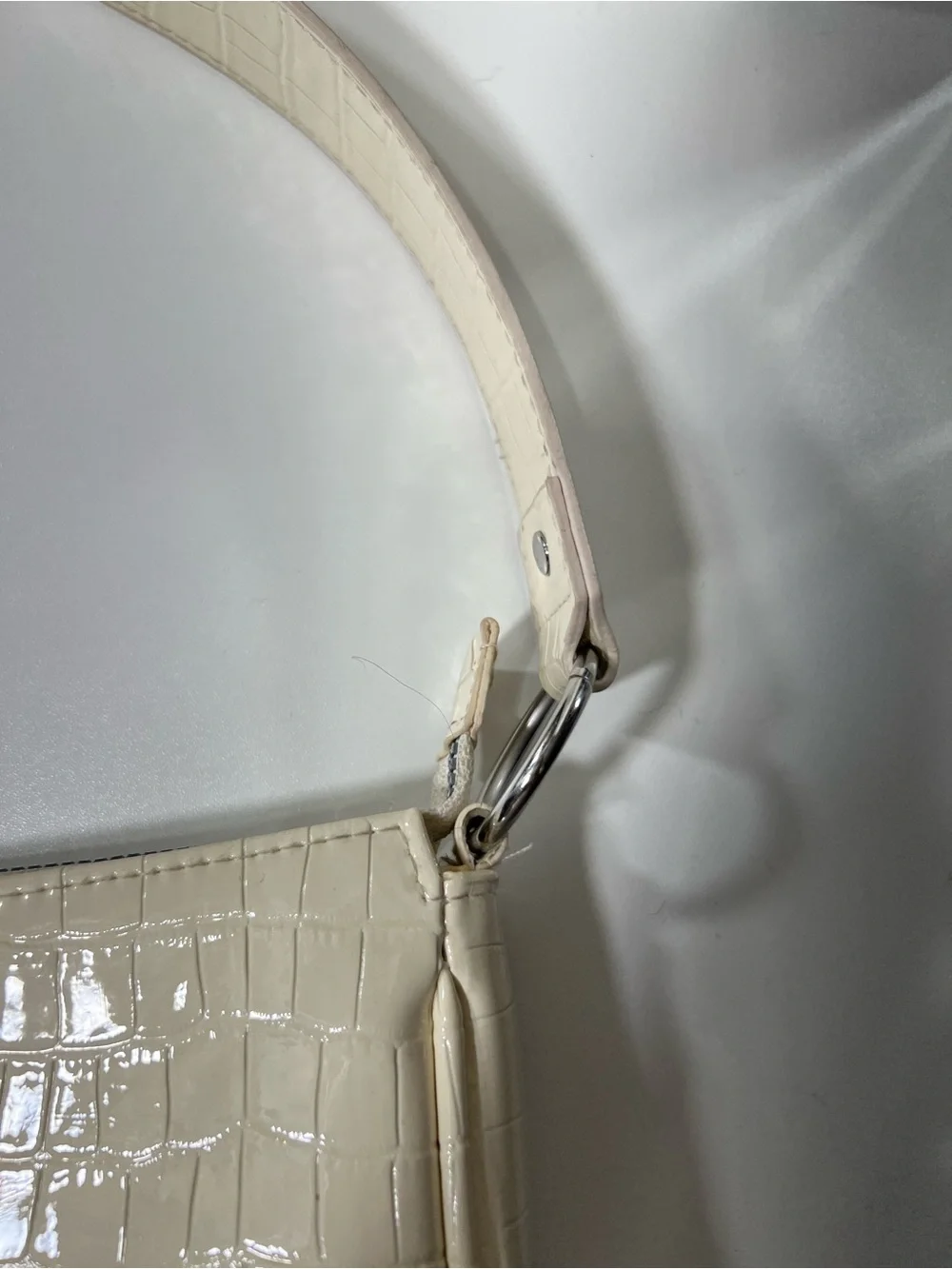 H&M Cream Croc-Embossed Shoulder Bag - Minimal Chic